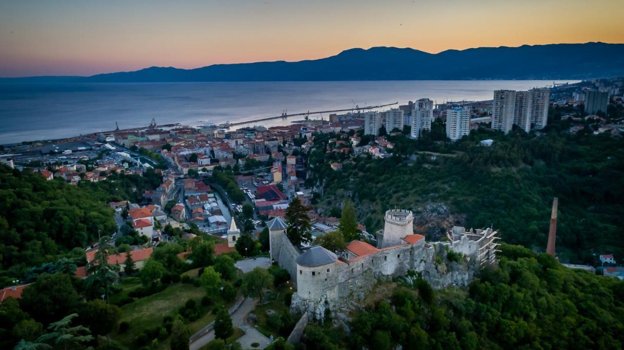 Apartments Skoljka Rijeka Exteriör bild